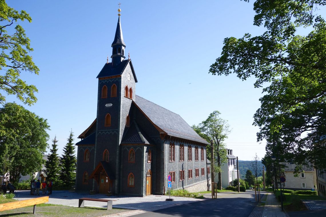 Kirche Neuhaus am Rennweg