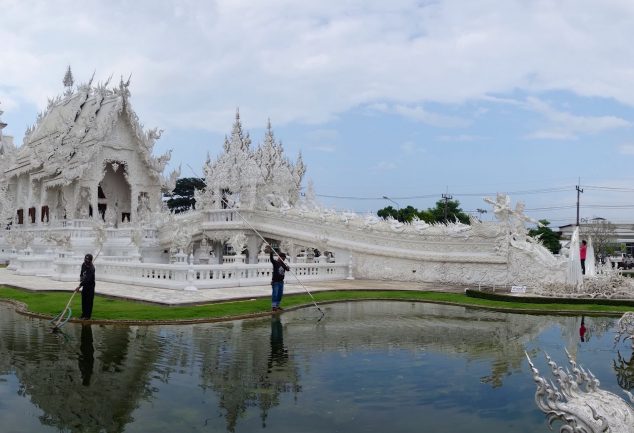 chaing_rai_white_temple_2014_004