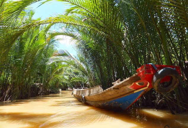 Auf einem Seitenarm des Mekong