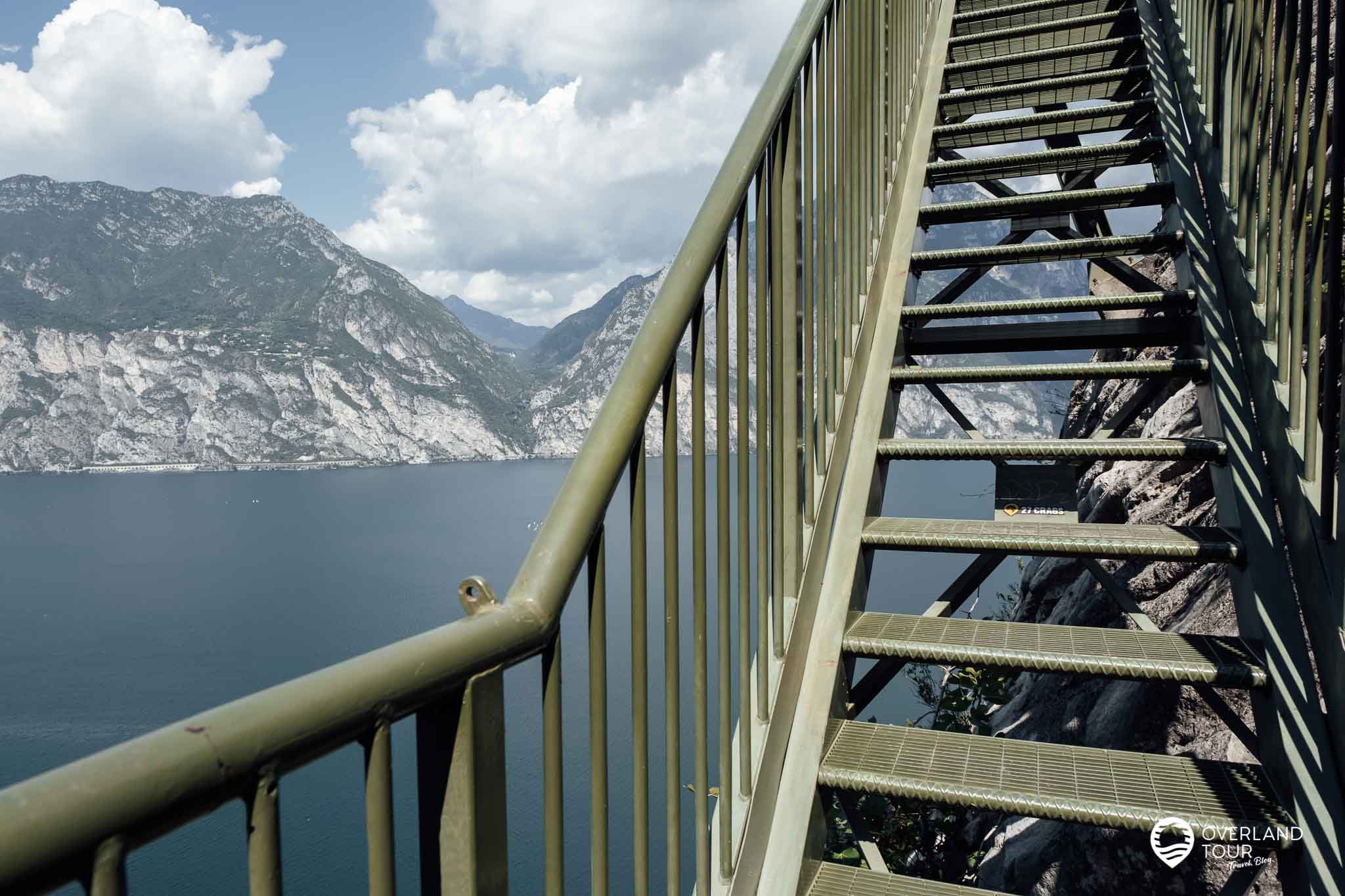 Wanderung Sentiero Panoramico Busatte Tempesta: Hier sind die ca. 400 Stahltreppen und bieten von ihren Stufen ein wunderbares Panorama auf den Gardasee