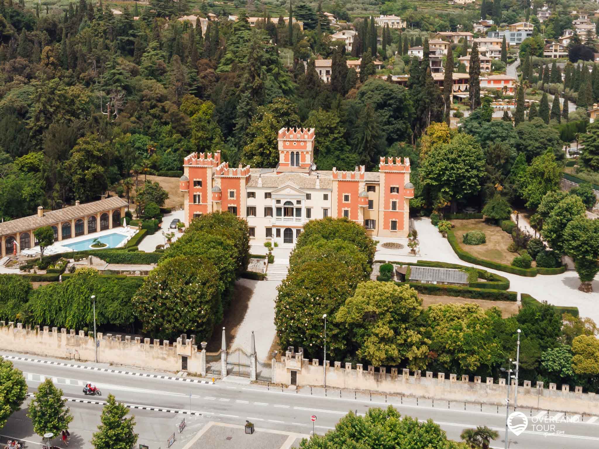 Die Sehenswürdigkeiten von Bardolino & Garda am Gardasee: Die Villa degli Albertini in Garda