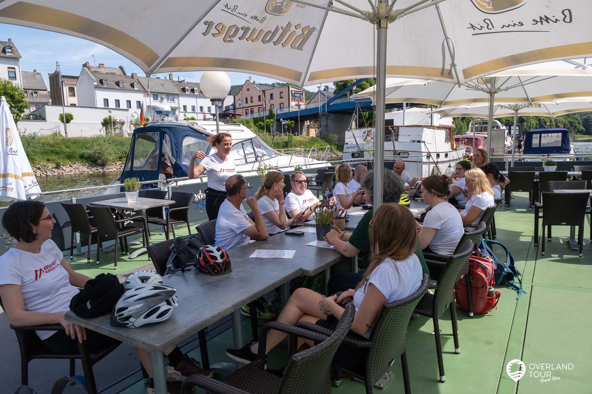 Lahnradweg: Auf dem Restaurant Bootshaus bei Lahnstein