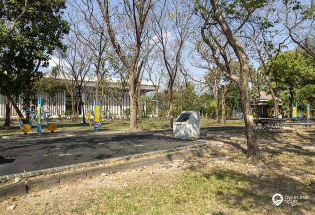 Entdecke die Oasen mitten in Bangkok: Green Mile - Benjakitti & Lumphini Park