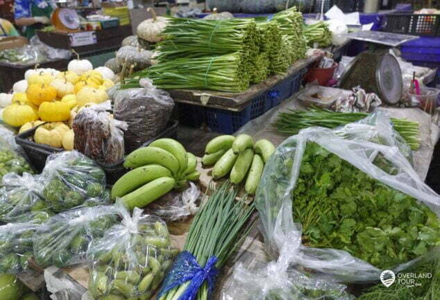 Ma Lai Frischblumenmarkt (Pak Khlong Talat) - Flower Market in Bangkok