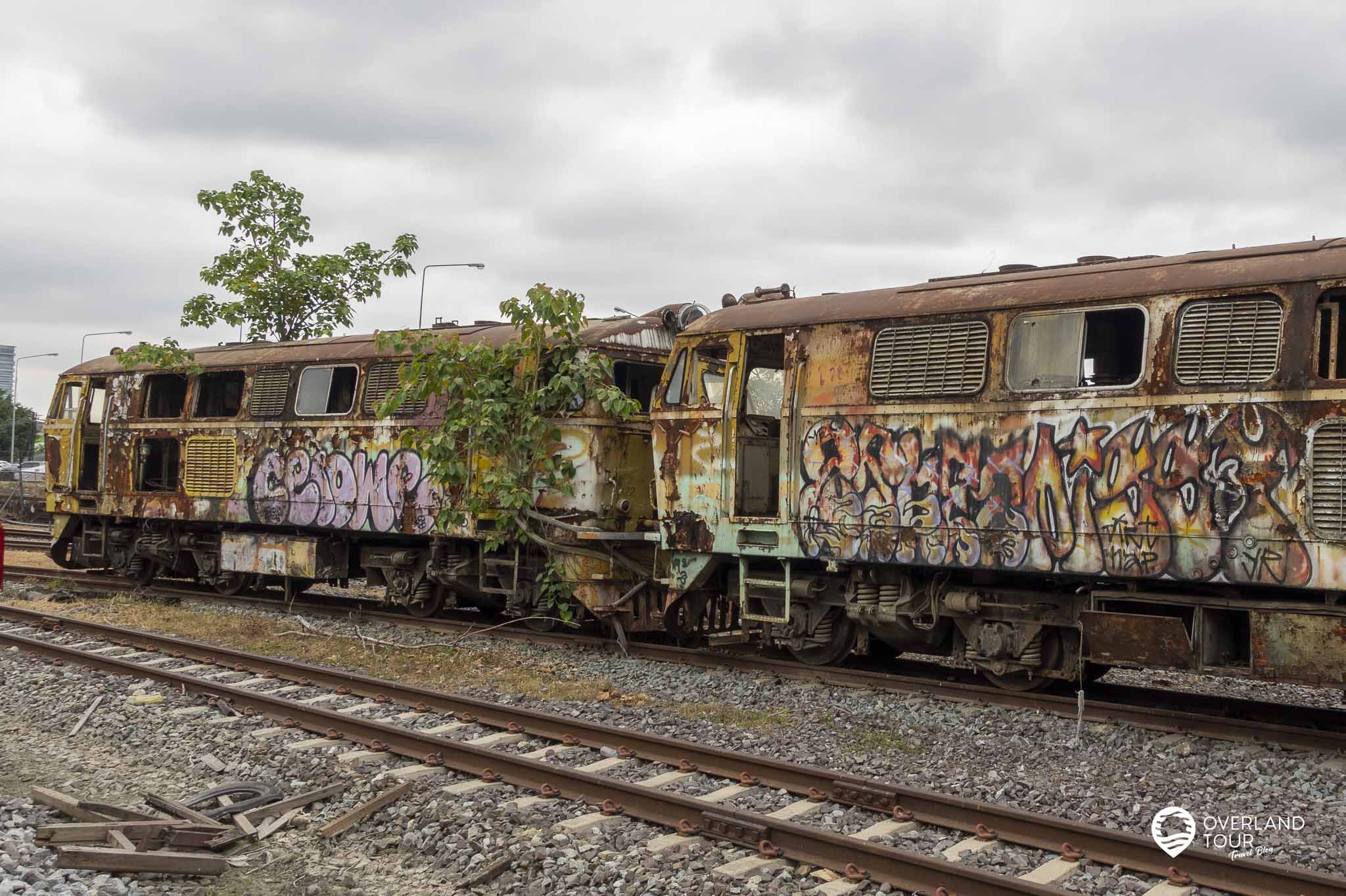 Train Cemetery Bangkok - Der Zugfriedhof von Bangkok: Die alten und verrosteten Lokomotiven sehen klasse aus und geben tolle Fotomotive ab