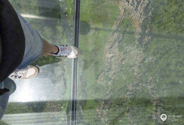 Georgias Diamond Glass Bridge im Naturschutzgebiet Tsalka