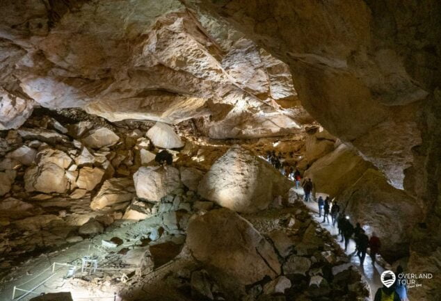 Dachstein Rieseneishöhle Ausflugsziel in Obertraun