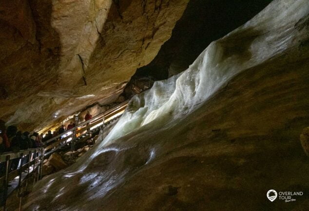 Dachstein Rieseneishöhle Ausflugsziel in Obertraun