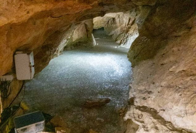 Dachstein Rieseneishöhle Ausflugsziel in Obertraun