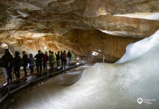 Dachstein Rieseneishöhle Ausflugsziel in Obertraun