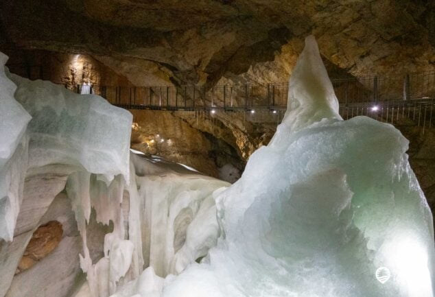 Dachstein Rieseneishöhle Ausflugsziel in Obertraun