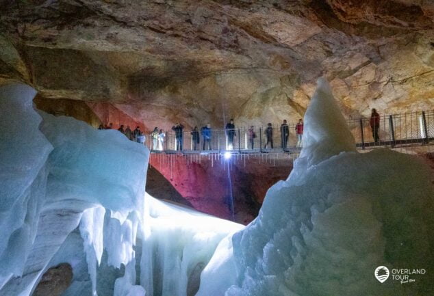 Dachstein Rieseneishöhle Ausflugsziel in Obertraun