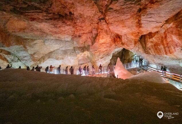 Dachstein Rieseneishöhle Ausflugsziel in Obertraun