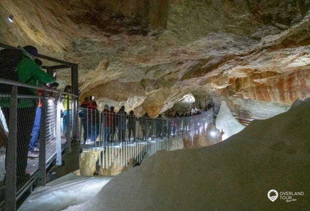 Dachstein Rieseneishöhle Ausflugsziel in Obertraun